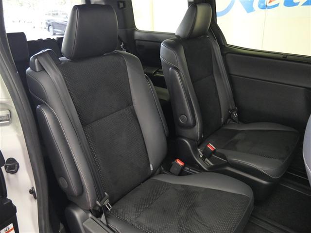 ヴォクシー ＺＳ　煌ＩＩＩ　フルセグ　メモリーナビ　ＤＶＤ再生　ミュージックプレイヤー接続可　後席モニター　バックカメラ　衝突被害軽減システム　ＥＴＣ　ドラレコ　両側電動スライド　ＬＥＤヘッドランプ　ウオークスルー　乗車定員７人（8枚目）