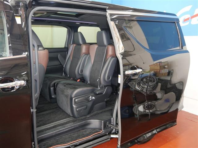 アルファード ２．５Ｓ　Ａパッケージ　タイプブラック　サンルーフ　フルセグ　メモリーナビ　ＤＶＤ再生　ミュージックプレイヤー接続可　後席モニター　バックカメラ　衝突被害軽減システム　ＥＴＣ　両側電動スライド　ＬＥＤヘッドランプ　乗車定員７人　３列シート（22枚目）