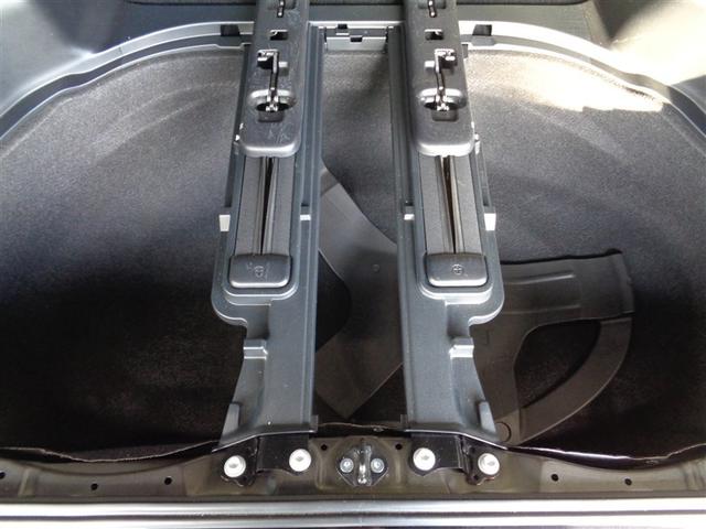 アルファード ２．５Ｓ　Ａパッケージ　タイプブラック　サンルーフ　フルセグ　メモリーナビ　ＤＶＤ再生　ミュージックプレイヤー接続可　後席モニター　バックカメラ　衝突被害軽減システム　ＥＴＣ　両側電動スライド　ＬＥＤヘッドランプ　乗車定員７人　３列シート（28枚目）