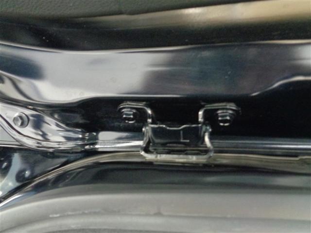 ヴォクシー Ｓ－Ｚ　フルセグ　メモリーナビ　ＤＶＤ再生　ミュージックプレイヤー接続可　後席モニター　バックカメラ　衝突被害軽減システム　ＥＴＣ　ドラレコ　両側電動スライド　ＬＥＤヘッドランプ　乗車定員７人　３列シート（32枚目）