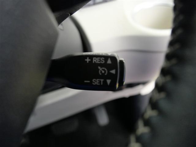 シエンタ ハイブリッドＧ　ワンセグ　メモリーナビ　ミュージックプレイヤー接続可　バックカメラ　衝突被害軽減システム　ＥＴＣ　両側電動スライド　ＬＥＤヘッドランプ　ウオークスルー　乗車定員７人　３列シート　ワンオーナー（17枚目）