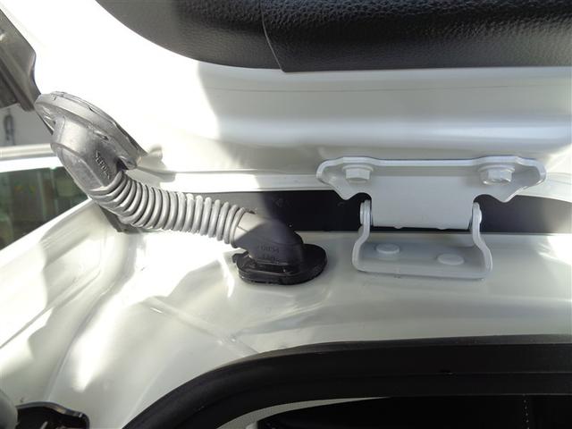 プリウス Ｚ　サンルーフ　フルセグ　メモリーナビ　ミュージックプレイヤー接続可　衝突被害軽減システム　ＥＴＣ　ドラレコ　ＬＥＤヘッドランプ　ワンオーナー（32枚目）