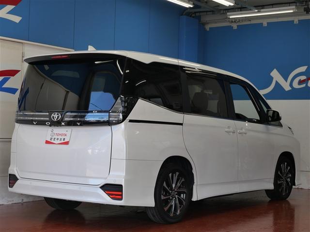 ヴォクシー Ｓ－Ｚ　フルセグ　メモリーナビ　ＤＶＤ再生　ミュージックプレイヤー接続可　バックカメラ　衝突被害軽減システム　ＥＴＣ　ドラレコ　両側電動スライド　ＬＥＤヘッドランプ　乗車定員７人　３列シート　ワンオーナー（5枚目）