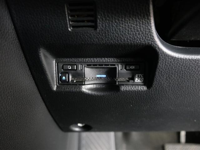 ヴォクシー Ｓ－Ｚ　フルセグ　メモリーナビ　ＤＶＤ再生　ミュージックプレイヤー接続可　バックカメラ　衝突被害軽減システム　ＥＴＣ　ドラレコ　両側電動スライド　ＬＥＤヘッドランプ　乗車定員７人　３列シート　ワンオーナー（16枚目）