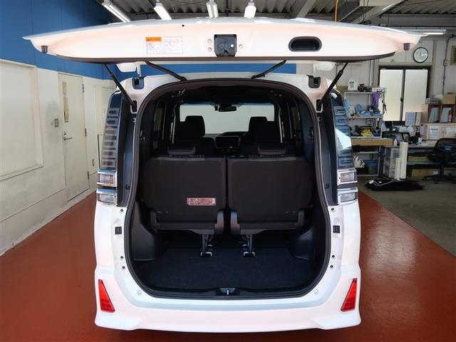 ヴォクシー ＺＳ　煌　フルセグ　メモリーナビ　ＤＶＤ再生　ミュージックプレイヤー接続可　後席モニター　バックカメラ　衝突被害軽減システム　ＥＴＣ　ドラレコ　両側電動スライド　ＬＥＤヘッドランプ　ウオークスルー　乗車定員７人（10枚目）