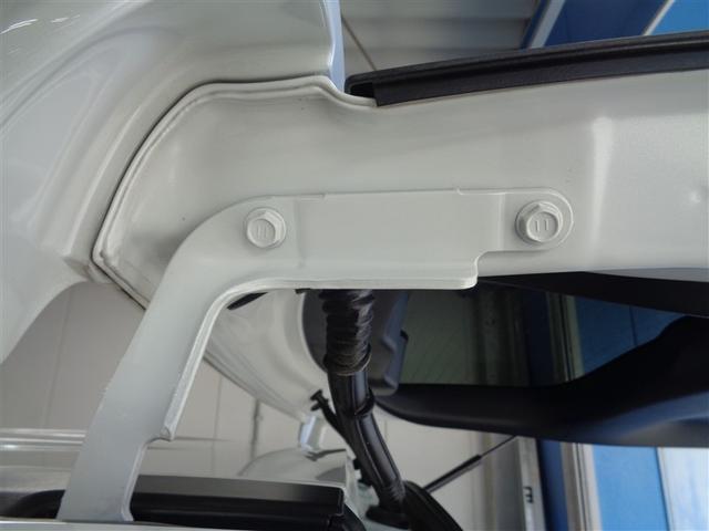 ヴォクシー ＺＳ　煌　フルセグ　メモリーナビ　ＤＶＤ再生　ミュージックプレイヤー接続可　後席モニター　バックカメラ　衝突被害軽減システム　ＥＴＣ　ドラレコ　両側電動スライド　ＬＥＤヘッドランプ　ウオークスルー　乗車定員７人（32枚目）