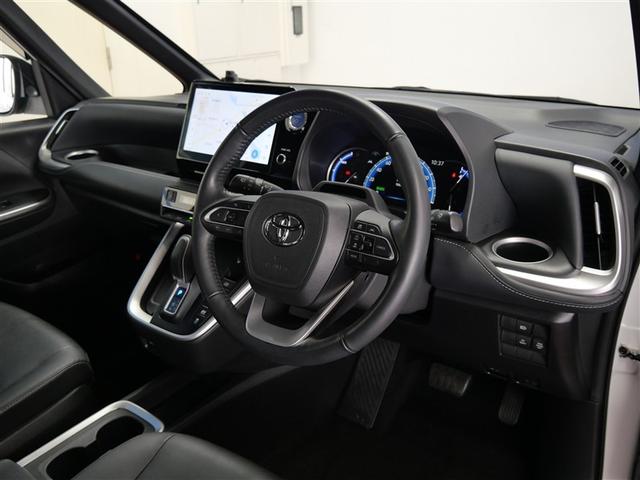 ノア ハイブリッドＳ－Ｚ　フルセグ　メモリーナビ　ＤＶＤ再生　ミュージックプレイヤー接続可　後席モニター　衝突被害軽減システム　ＥＴＣ　ドラレコ　両側電動スライド　ＬＥＤヘッドランプ　乗車定員７人　３列シート　ワンオーナー（6枚目）