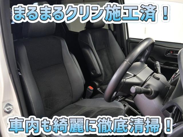 ヴォクシー ハイブリッドＺＳ　煌ＩＩＩ　フルセグ　メモリーナビ　ＤＶＤ再生　ミュージックプレイヤー接続可　後席モニター　バックカメラ　衝突被害軽減システム　ＥＴＣ　両側電動スライド　ＬＥＤヘッドランプ　乗車定員７人　３列シート　ワンオーナー（7枚目）