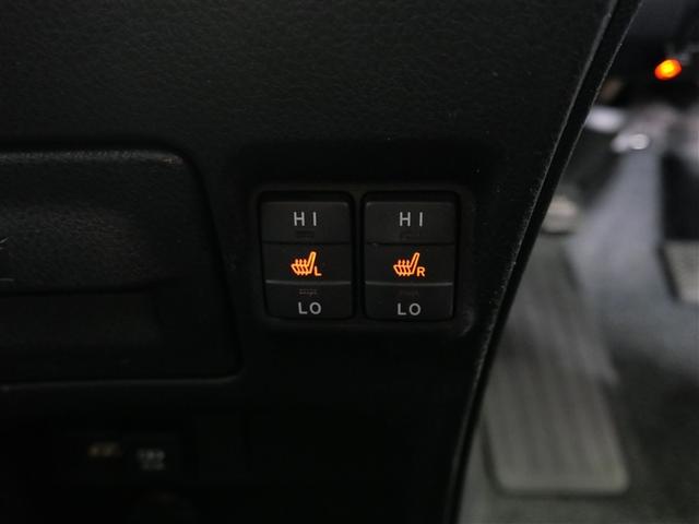 ヴォクシー ハイブリッドＺＳ　煌ＩＩＩ　フルセグ　メモリーナビ　ＤＶＤ再生　ミュージックプレイヤー接続可　後席モニター　バックカメラ　衝突被害軽減システム　ＥＴＣ　両側電動スライド　ＬＥＤヘッドランプ　乗車定員７人　３列シート　ワンオーナー（18枚目）