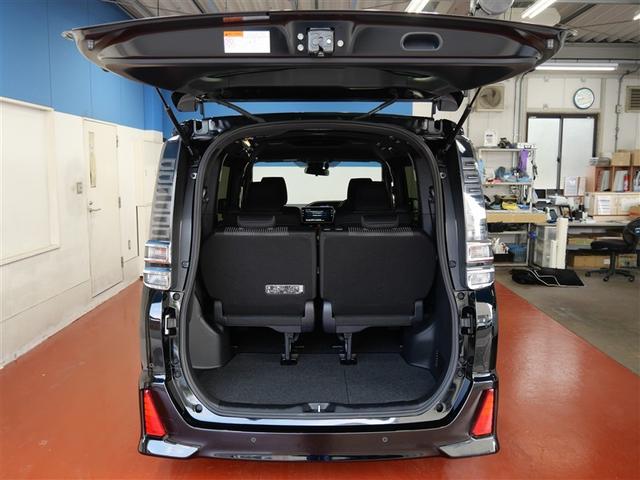 ヴォクシー ハイブリッドＺＳ　煌ＩＩ　フルセグ　メモリーナビ　ＤＶＤ再生　ミュージックプレイヤー接続可　バックカメラ　衝突被害軽減システム　ＥＴＣ　両側電動スライド　ＬＥＤヘッドランプ　乗車定員７人　３列シート　ワンオーナー　フルエアロ（10枚目）