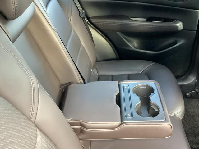 �㕔���Ȃ̃A�[�����X�g�B