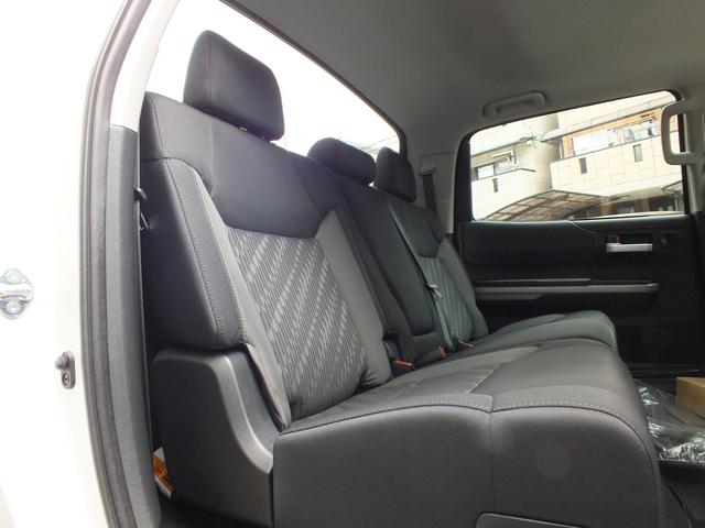 クルーマックス SR5 TRDスポーツパッケージ スマートキー AppleCarPlay(13枚目)