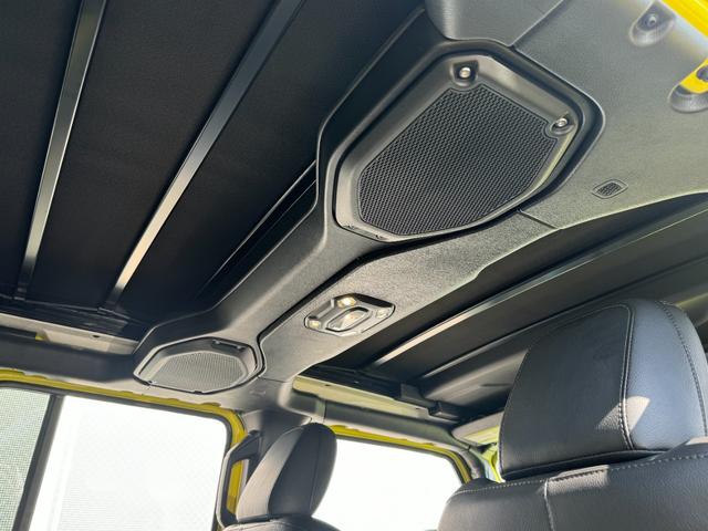 ジープ・ラングラーアンリミテッド ルビコン392 新車並行 ワンオーナー スカイワンタッチパワートップ 電動サイドステップ FOXサスペンション サブウーファ付きアルパインオーディオ(51枚目)