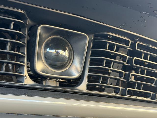 ダッジ・チャレンジャー 　Ｔ／Ａ３９２　新車並行　ワンオーナー　サンルーフ　アダプティブクルーズコントロール　Ｈａｒｍａｎ／Ｋａｒｄｏｎオーディオ　ボンネットピン　専用エアキャッチャー　ホワイトメーター　サテンブラックトップ（14枚目）