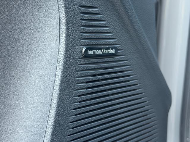 ダッジ・チャレンジャー 　Ｔ／Ａ３９２　新車並行　ワンオーナー　サンルーフ　アダプティブクルーズコントロール　Ｈａｒｍａｎ／Ｋａｒｄｏｎオーディオ　ボンネットピン　専用エアキャッチャー　ホワイトメーター　サテンブラックトップ（39枚目）