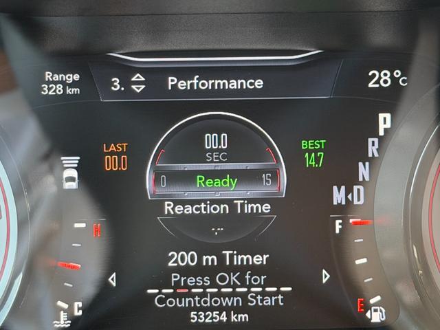 ダッジ・チャレンジャー 　Ｔ／Ａ３９２　新車並行　ワンオーナー　サンルーフ　アダプティブクルーズコントロール　Ｈａｒｍａｎ／Ｋａｒｄｏｎオーディオ　ボンネットピン　専用エアキャッチャー　ホワイトメーター　サテンブラックトップ（43枚目）