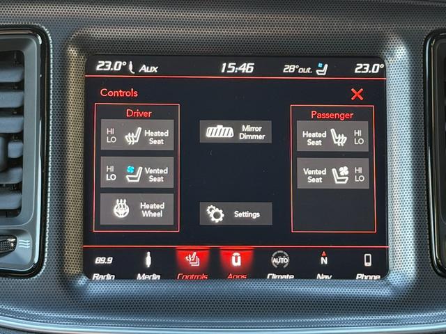 ダッジ・チャレンジャー 　Ｔ／Ａ３９２　新車並行　ワンオーナー　サンルーフ　アダプティブクルーズコントロール　Ｈａｒｍａｎ／Ｋａｒｄｏｎオーディオ　ボンネットピン　専用エアキャッチャー　ホワイトメーター　サテンブラックトップ（57枚目）