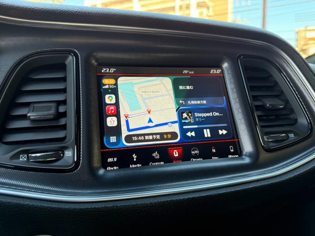 ダッジ・チャレンジャー 　Ｔ／Ａ３９２　新車並行　ワンオーナー　サンルーフ　アダプティブクルーズコントロール　Ｈａｒｍａｎ／Ｋａｒｄｏｎオーディオ　ボンネットピン　専用エアキャッチャー　ホワイトメーター　サテンブラックトップ（74枚目）