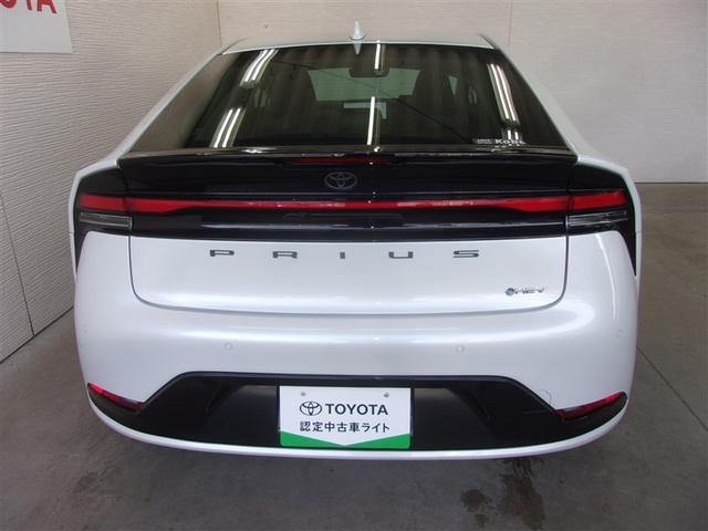 プリウス Ｚ　フルセグ　メモリーナビ　ミュージックプレイヤー接続可　バックカメラ　衝突被害軽減システム　ＥＴＣ　ＬＥＤヘッドランプ　ロングラン保証あり　トヨタ認定中古車（4枚目）