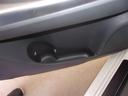 前席ドアトリムにボトルホルダー＆ポケット！