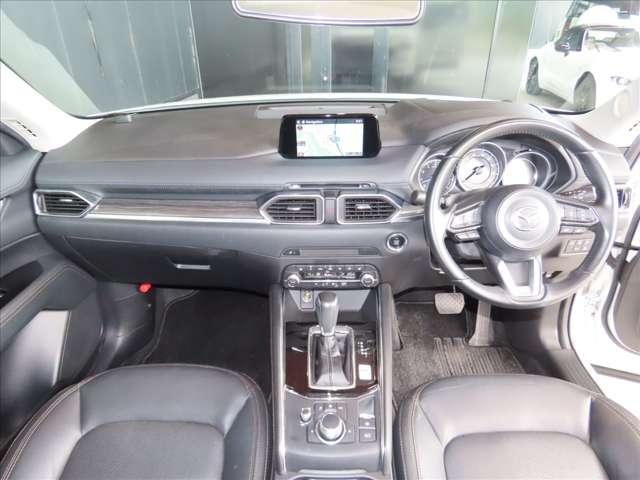 ＣＸ－５ ２．５　２５Ｓ　Ｌパッケージ　ワンオーナー・禁煙車・黒革シート・ナビ・ＥＴＣ・全方位カメラ・電動シート・シートヒーター＆ハンドルヒーター・電動リアゲート・ＬＥＤヘッドランプ・衝突軽減ブレーキ・レーダークルーズ・当社買取車（4枚目）