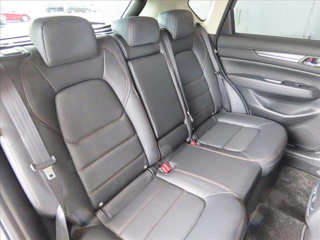 ＣＸ－５ ２．５　２５Ｓ　Ｌパッケージ　ワンオーナー・禁煙車・黒革シート・ナビ・ＥＴＣ・全方位カメラ・電動シート・シートヒーター＆ハンドルヒーター・電動リアゲート・ＬＥＤヘッドランプ・衝突軽減ブレーキ・レーダークルーズ・当社買取車（30枚目）