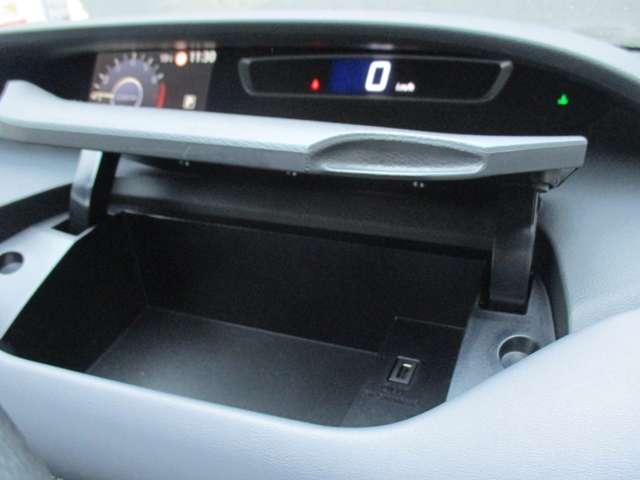 セレナ 2.0 ハイウェイスター V 純正10型ナビ/アラウンドビューモニター/ハ(14枚目)