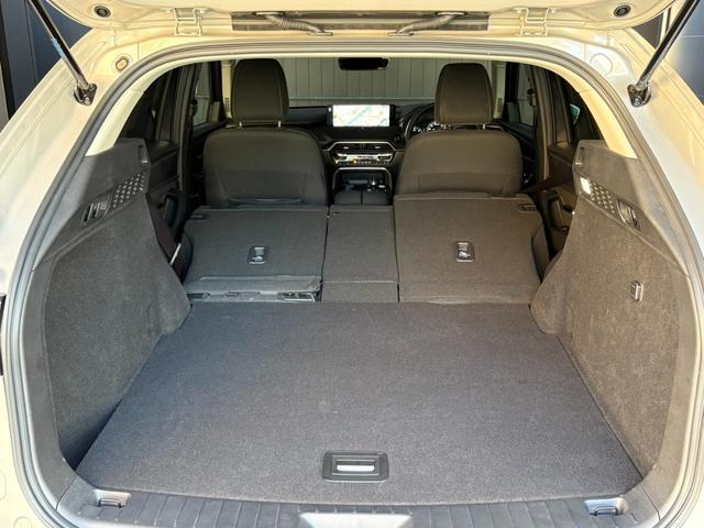 CX-60 3.3 XD SP ディーゼルターボ 4WD デモカーアップ/4WD/走行7100キロ/360°シースルーモニター/Android Auto CarPlay/レーダークルーズ(全車速追従)/前席シートヒーター&運転席電動シート/フルセグTV(29枚目)