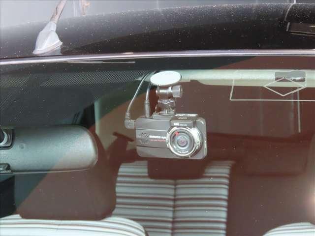 デミオ １．３　１３　スカイアクティブ　シューティングスター　ワンオーナー／ナビ／前後ドラレコ／アイドリ（8枚目）