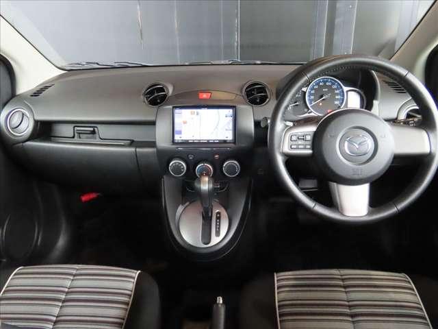 デミオ １．３　１３　スカイアクティブ　シューティングスター　ワンオーナー／ナビ／前後ドラレコ／アイドリ（16枚目）