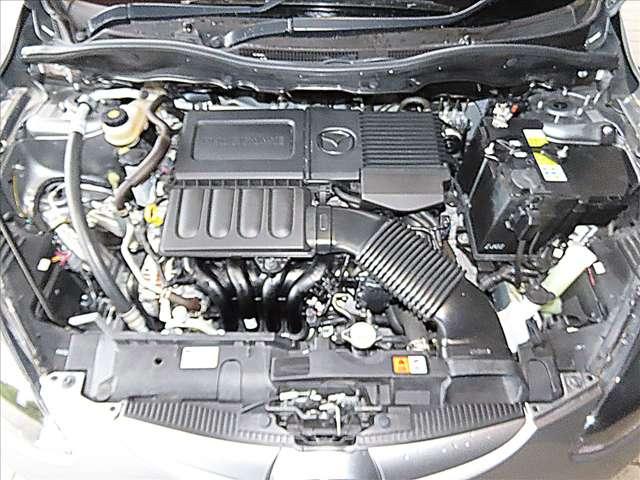 デミオ １．３　１３Ｃ－Ｖ　スマートエディションＩＩ　ワンオーナー／走行９９００キロ／フルセグＴＶナビ（6枚目）