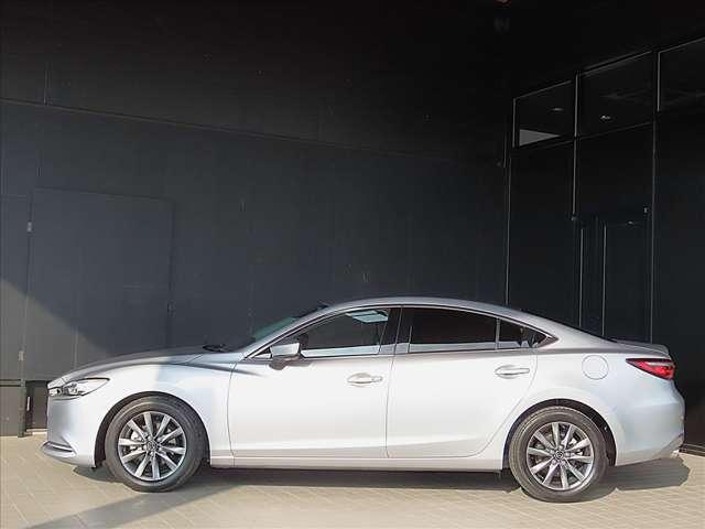 ＭＡＺＤＡ６セダン ２．０　２０Ｓ　レンタカーアップ・ＡＴ誤発進抑制制御（前後）・Ａｎｄｒｏｉｄ　Ａｕｔｏ／ＣａｒＰｌａｙ対応／バックカメラ・ナビ・ＥＴＣ・ブラインドスポットモニタリング・交通標識認識機能・ＬＥＤヘッドライト（9枚目）