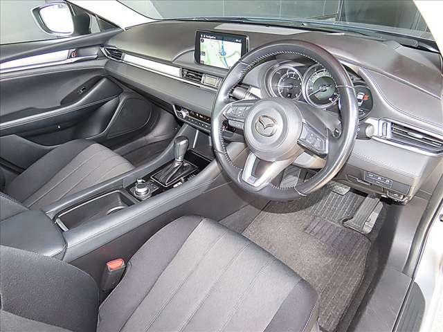 ＭＡＺＤＡ６セダン ２．０　２０Ｓ　レンタカーアップ・ＡＴ誤発進抑制制御（前後）・Ａｎｄｒｏｉｄ　Ａｕｔｏ／ＣａｒＰｌａｙ対応／バックカメラ・ナビ・ＥＴＣ・ブラインドスポットモニタリング・交通標識認識機能・ＬＥＤヘッドライト（13枚目）