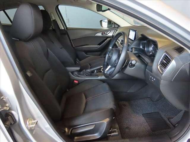 アクセラスポーツ 1.5 15XD プロアクティブ ディーゼルターボ 衝突被害軽減ブレーキ/マツダコネクトナビ/フルセグTV・CD・DVD/LEDヘッドライト/アクティブドライビングディスプレイ/AT誤発進抑制制御(前後)/16インチ純正アルミホイール(10枚目)