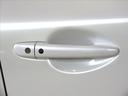 当社自慢のトータルカークリーニングを施工済み。ボディの磨きはもちろん、車内の消臭・除菌・エンジンルームの清掃まで施しています。小さなお子様のいるご家庭でも、安心してご使用いただけます。