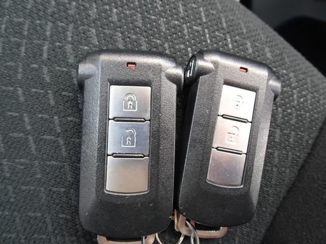 デリカＤ：５ Ｇ　パワーパッケージ　４ＷＤ　９型ナビ　後席モニター　前後ドラレコ　両側電動スライドドア　クルーズコントロール　パドルシフト　電子制御４ＷＤ　ＨＩＤライト　スマートキー（42枚目）