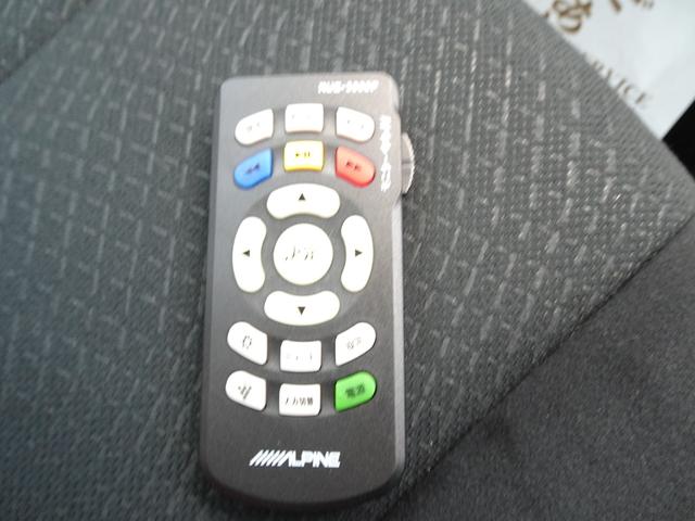 デリカＤ：５ Ｇ　パワーパッケージ　４ＷＤ　９型ナビ　後席モニター　前後ドラレコ　両側電動スライドドア　クルーズコントロール　パドルシフト　電子制御４ＷＤ　ＨＩＤライト　スマートキー（43枚目）