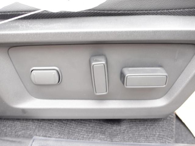トライトン ＧＳＲ　スマートフォン連携ナビゲーション　マルチアラウンドモニター　ＭＩＴＳＵＢＩＳＨＩ　ＣＯＮＮＥＣＴ　レザーシート　パワーシート　スーパーセレクト４ＷＤ－ＩＩ（24枚目）