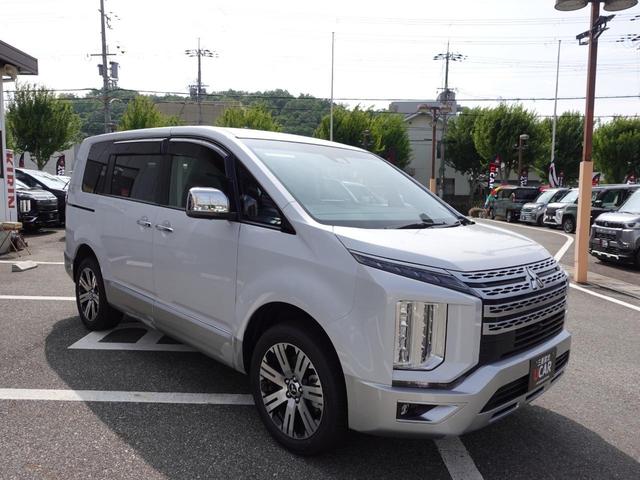 デリカＤ：５ Ｐ　１０．１型ナビ　マルチアラウンドモニター　後側方車両検知　左電動サイドステップ　両側電動スライドドア　衝突被害軽減ブレーキ　ＥＴＣ　ドラレコ（6枚目）