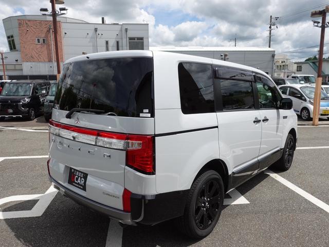 デリカＤ：５ シャモニー　オートサイドステップ　１０．１型メモリーナビ　　マルチアラウンドモニター　後側方位車両検知警報　ドラレコ　ＥＴＣ　７人乗り　両側パワースライド（7枚目）