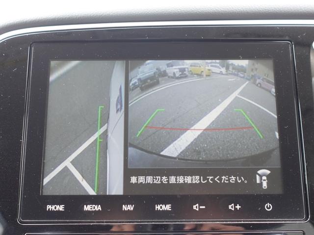 アウトランダーＰＨＥＶ Ｇプラスパッケージ　スマホ連携ナビ　マルチアラウンドモニター　パワーバックドア　衝突被害軽減ブレーキ　レーダークルーズ　ハンドルヒーター　ＥＴＣ（14枚目）