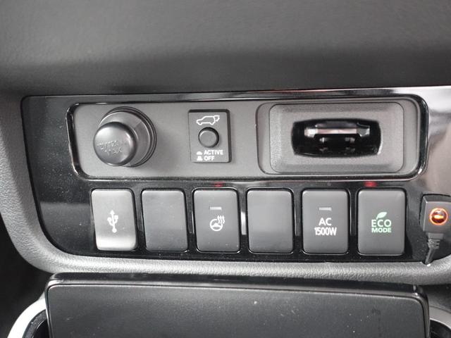 アウトランダーＰＨＥＶ Ｇプラスパッケージ　スマホ連携ナビ　マルチアラウンドモニター　パワーバックドア　衝突被害軽減ブレーキ　レーダークルーズ　ハンドルヒーター　ＥＴＣ（18枚目）