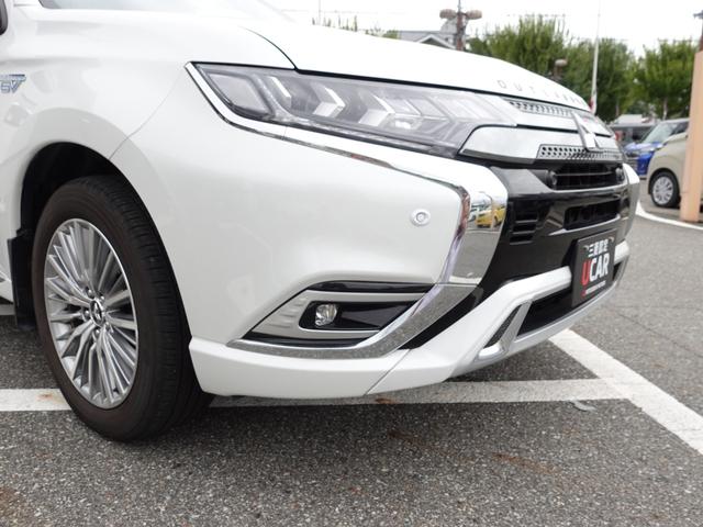 アウトランダーＰＨＥＶ Ｇプラスパッケージ　スマホ連携ナビ　マルチアラウンドモニター　パワーバックドア　衝突被害軽減ブレーキ　レーダークルーズ　ハンドルヒーター　ＥＴＣ（44枚目）
