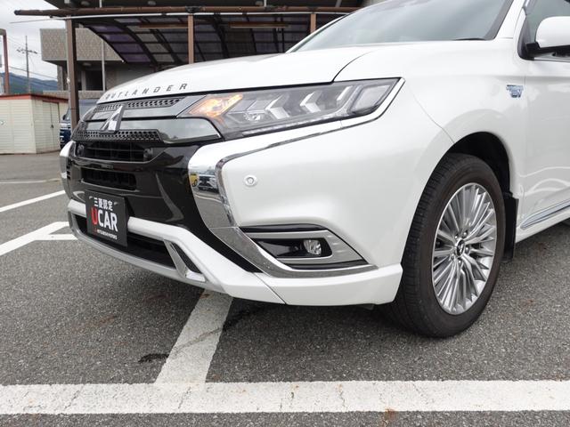 アウトランダーＰＨＥＶ Ｇプラスパッケージ　スマホ連携ナビ　マルチアラウンドモニター　パワーバックドア　衝突被害軽減ブレーキ　レーダークルーズ　ハンドルヒーター　ＥＴＣ（45枚目）