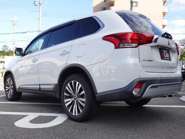 アウトランダー ２０Ｇ　スマホ連携ディスプレイオーディオ／全方位ドカメラ／連動ＥＴＣ車載器／車両検知警報システム／オートマチックハイビーム／電動サイドブレーキシステム（8枚目）