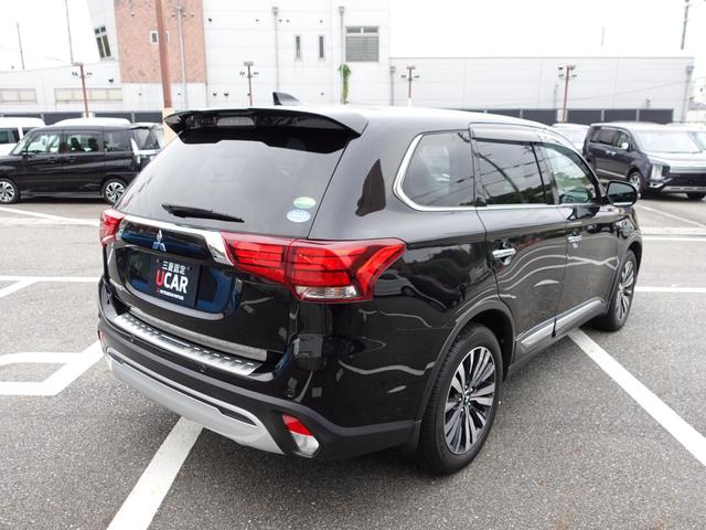 リアスポイラー付！かっこいいです。