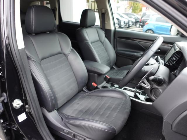 乗り心地の良い運転席、助手席シート！ロングドライブも楽にできます！