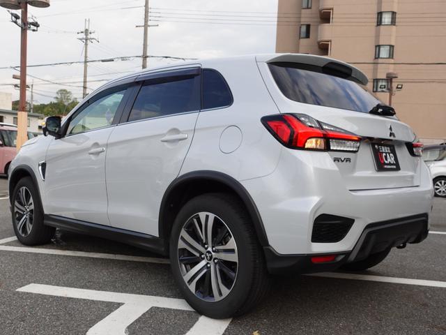 ＲＶＲ Ｇ　ナビ　バックカメラ　クルーズコントロール　衝突被害軽減ブレーキ　４ＷＤ　車線逸脱警報装置　踏み間違い防止アシスト　ＥＴＣ　ドライブレコーダー（9枚目）