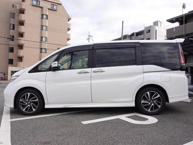 ステップワゴンスパーダ スパーダクールスピリット　アドバンスパッケージβ　純正９型メモリーナビ　後席フリップダウンモニター　ナビ連動フロントドライブレコーダー　ビルトインＥＴＣ車載器　両側電動スライドドア（11枚目）