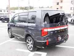 マルチアラウンドモニターで周囲の安全確認もバッチリ！安心して車庫入れが出来ます！ 6